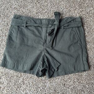 LOFT CHINO Shorts~Sz. 8